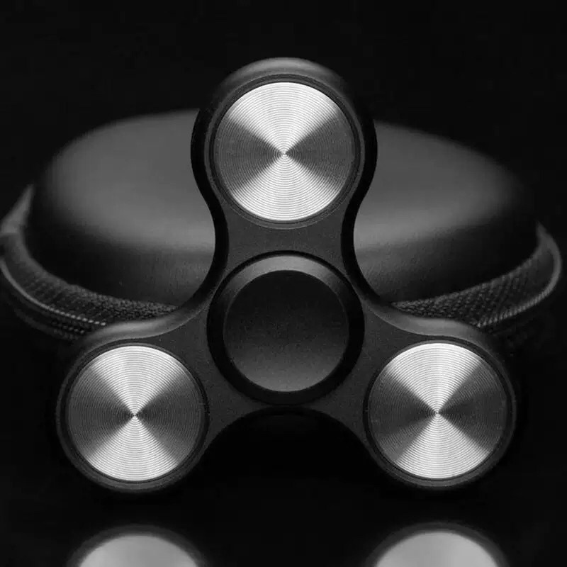 Spinning Tops Alloy Metal Fidget Spinner Aluminum Reliever Stress Smooth Finger Tri Gyro EDC Hand Sp