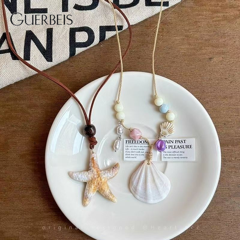 GUERBEIS Korean Style Beachy Shell Necklace for Women, Handmade Pearl Mother-of-Pearl Pendant, Boho Choker with Starfish and Seashell Charm, Elegant Summer Jewelry ราคา 31 บาท*ส่งฟรี