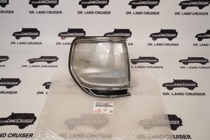 LENS PARKING CLEARANCE TOYOTA 81611-60083 LAND CRUISER VX80 - DerilStore5 Giá 986,000 Đồng*Miễn phí vận chuyển