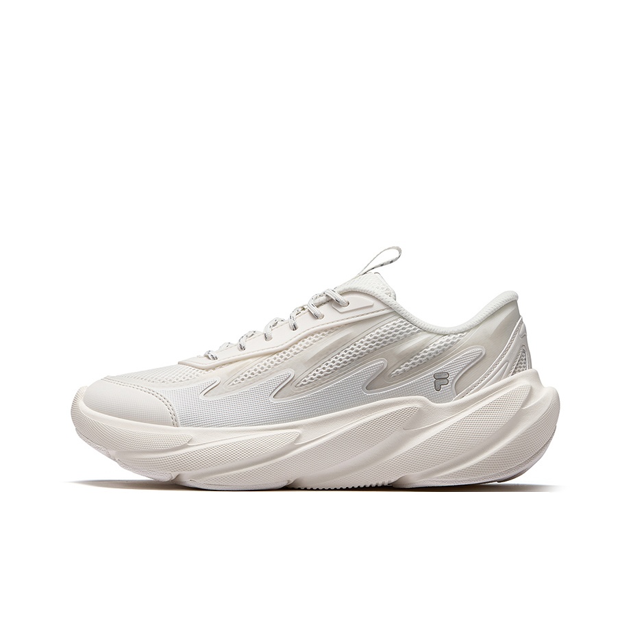 รองเท้าผ้าใบ รองเท้าลำลองผู้หญิง FILA FUSION STORMY รองเท้าผ้า Low Top Casual รองเท้าสตรี Snow Silver T12W531108FSS ราคา 12,067 บาท*ส่งฟรี