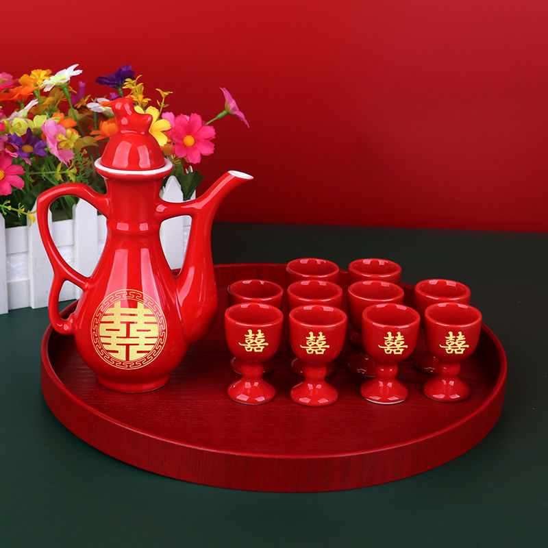 Catarinayi Chinese red ceramic sets, pots, wedding banquets, toasting glasses, festive wine dividers, and making glasses Wine & Champagne Glasses