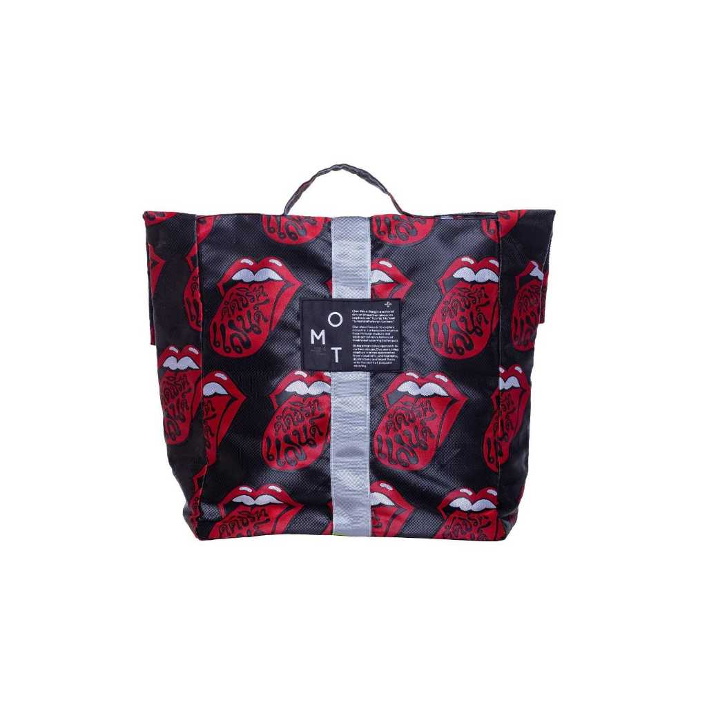 ONE MORE THING X MAEW PRAKIT BAGUETTE BAG – ROLLING STONE ราคา 2,999 บาท*ส่งฟรี