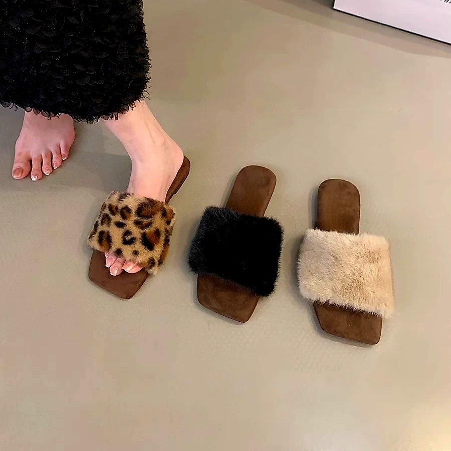 Dép LÊ nữ mũi Vuông quai lông nỉ bò cao 1cm