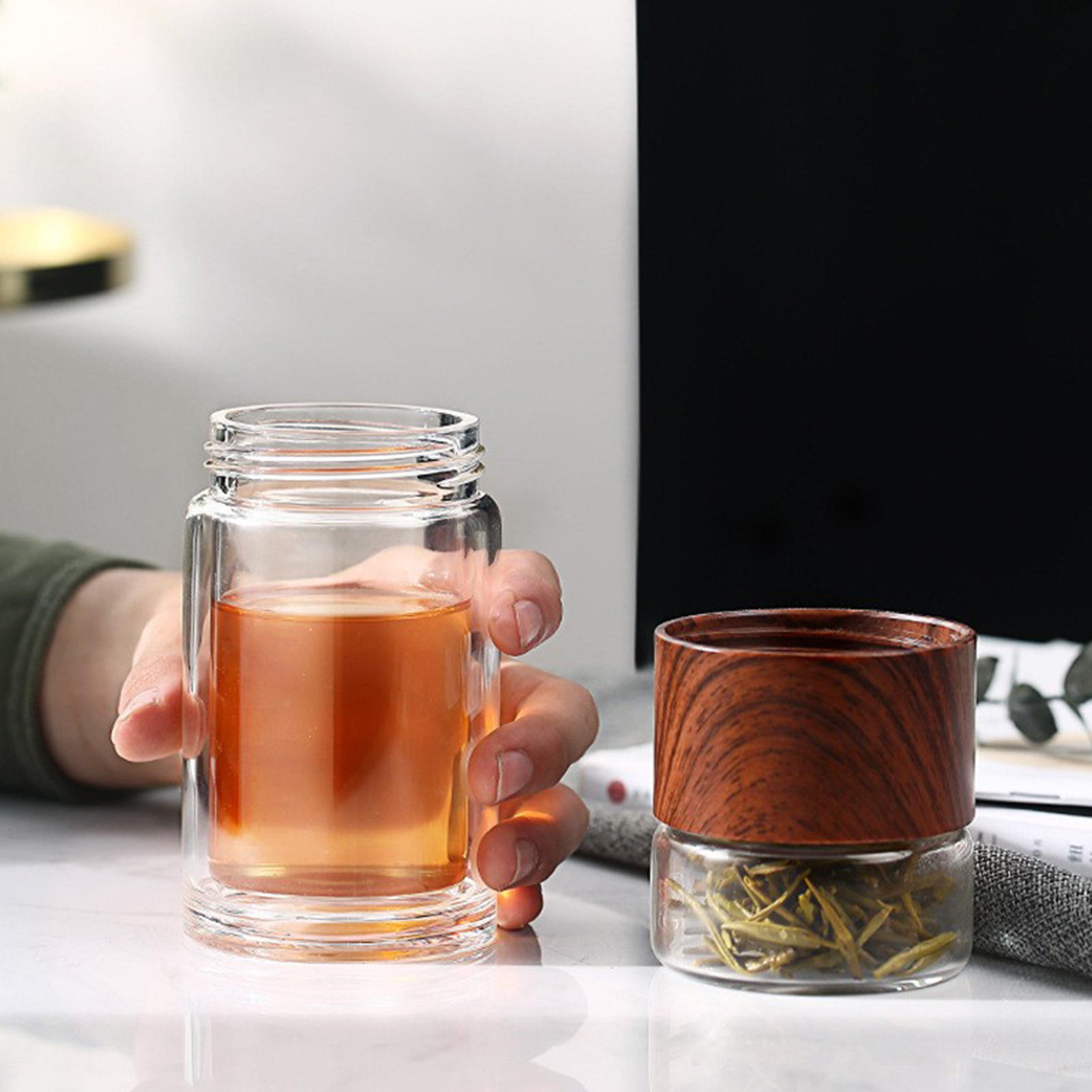 Brewing Design Tea Bottle Precision Brewing Control Tea Bottle Portable Glass Tea Infuser Bottle with Mesh Filter Leak-proof Tea Maker for Loose Leaf Tea Brewing Anti-scalding Design Perfect for Tea
