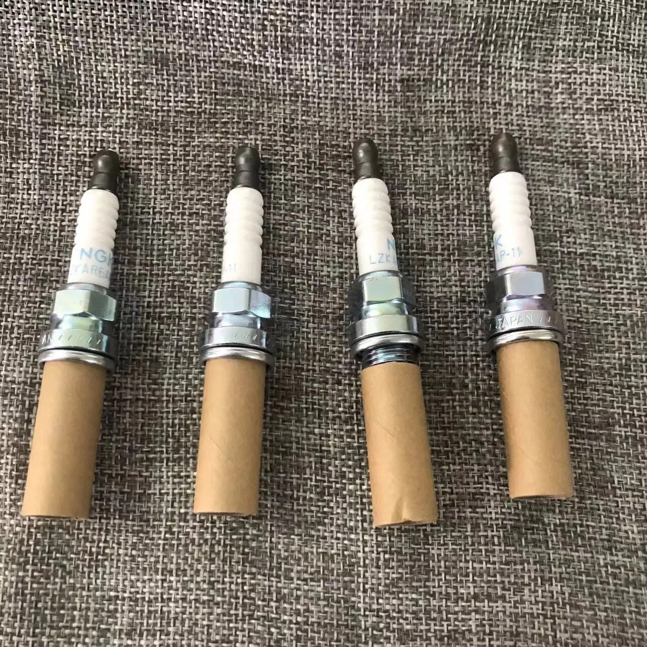 【Wireless】 4pcs Lzkar6ap-11 22401ed815 Iridium Spark Plug Fit For Nissan Micra Note Tiida X-Trail Cube Qashqai Nv200 22401-Ed815 Lzkar6ap11