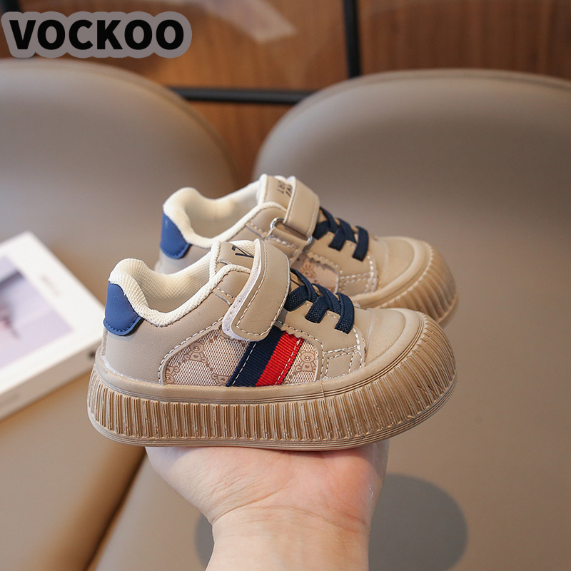 VOCKOO รองเท้าผู้ชาย รองเท้าเด็ก รองเท้าเด็กชาย รองเท้าผ้าใบ คุณภาพสูง หลายสี เฉพาะ การตัดเย็บที่ดี CFB24106CD 35Z240830 ราคา 149 บาท*ส่งฟรี