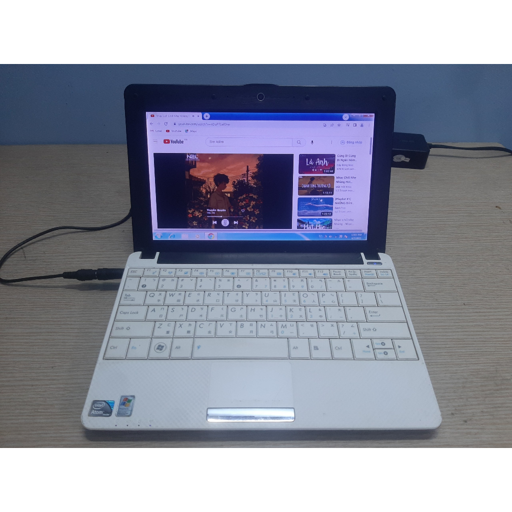 Laptop Asus mini