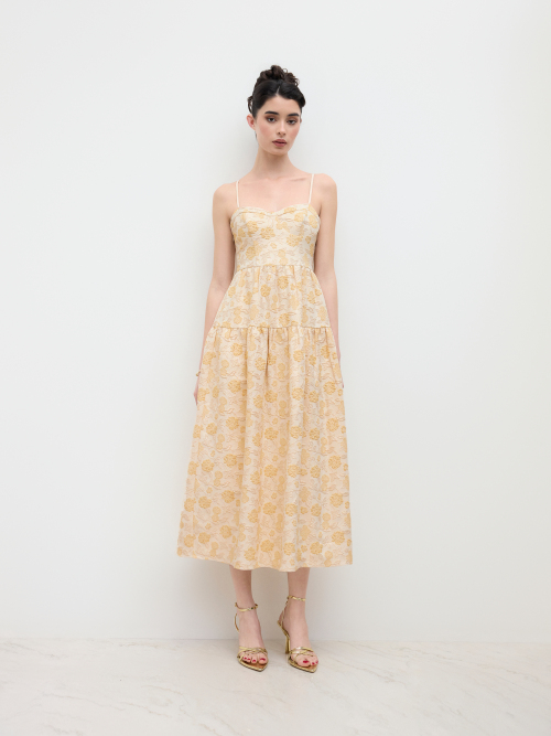Cider Jacquard U-neckline Floral Maxi Dress ราคา 2,802 บาท*ส่งฟรี