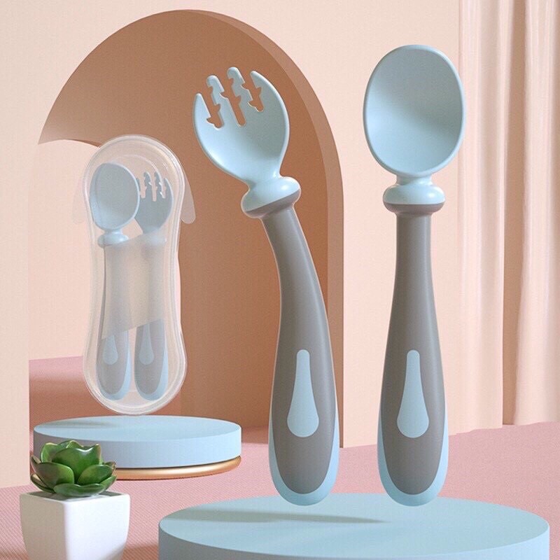  Set Muỗng Nĩa Uốn Cong Cho Bé Tập Xúc Ăn Dặm 