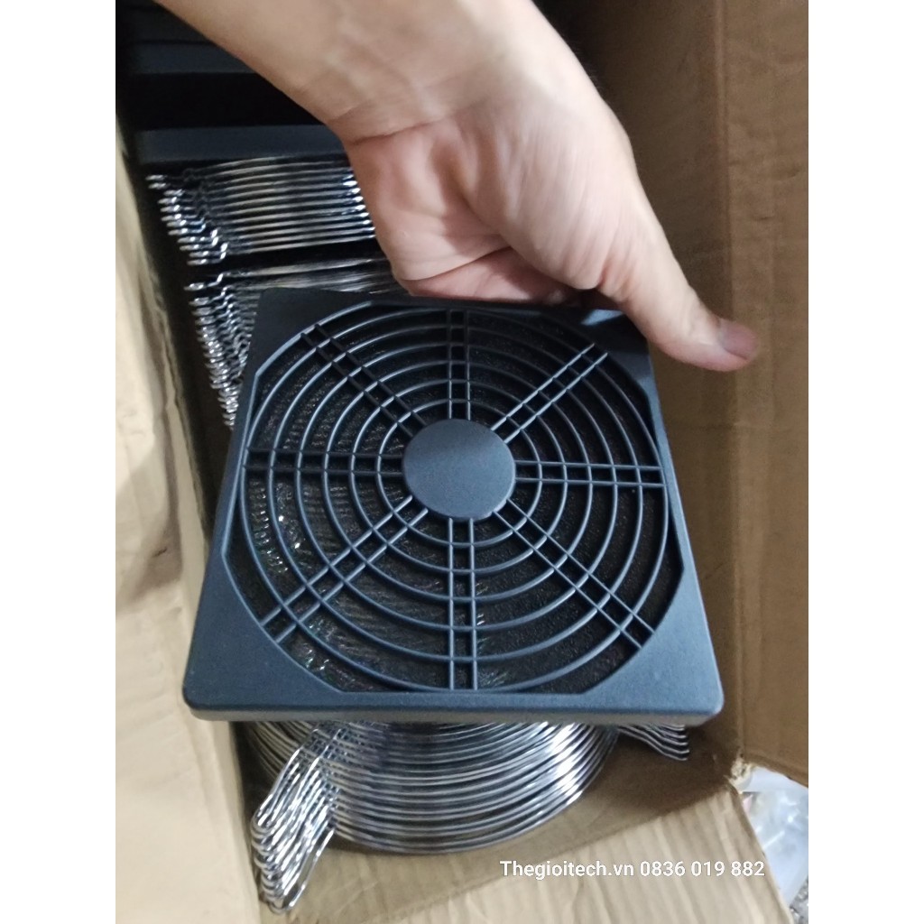 Lưới Bảo Vệ Quạt Tản, Tấm Lọc Nhựa Đen 12x12 cm