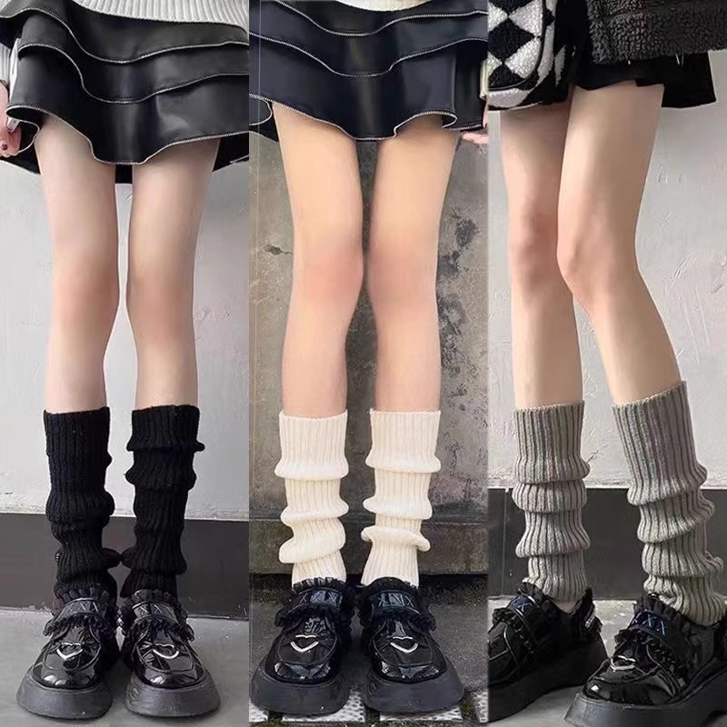 Basic color socks for women autumn and winter knitted socks are versatile and simple leg covers for warm socks for women