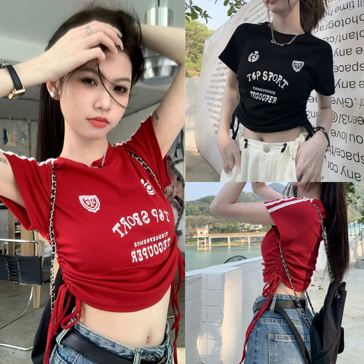 เสื้อครอปจีบ ตัวอักษรแขนสั้นสไตล์อเมริกันเสื้อทีเชิ้ตเปิดไหล่ผู้หญิงฤดูร้อนสไตล์หวานเท่ดีไซน์ดูผอมเพรียวเสื้อแบบสั้นเชือกรูดแฟชั่น ดีไซน์เจอร์ซีย์ ราคา 68 บาท*ส่งฟรี