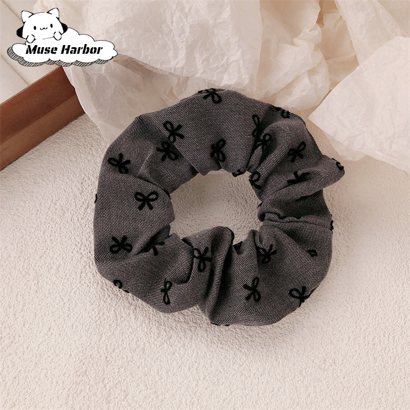 Muse Harbor โบว์ใหม่โบว์ลำไส้ใหญ่ผูกผมดาวแบบเดียวกับผมหางม้ายางรัดผมหัวบอลที่มีมูลค่าสูงและมีอารมณ์ ราคา 21 บาท*ส่งฟรี