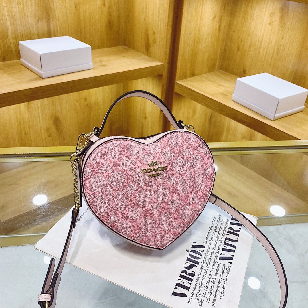 Coachˉ Light Luxury Love Crossbody Bag Heart shaped Bag Women's New Fashion Versatile Exquisite Cute Handbag Popular