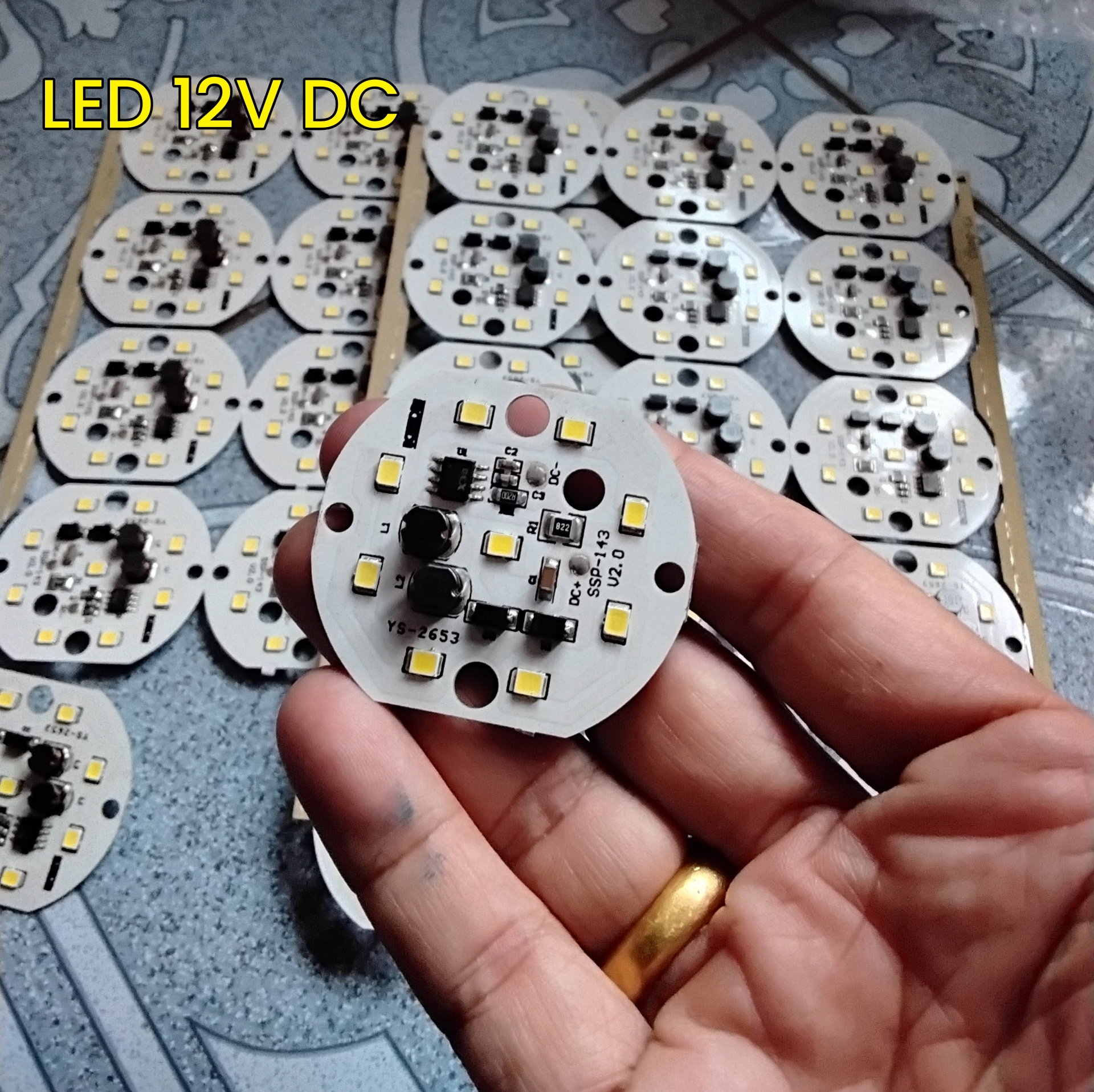 ไฟ LED 12 V ไฟโซล่าเซล ไฟDIY 42×50 มม.ขายเป็นคู่ๆ 28 บาท