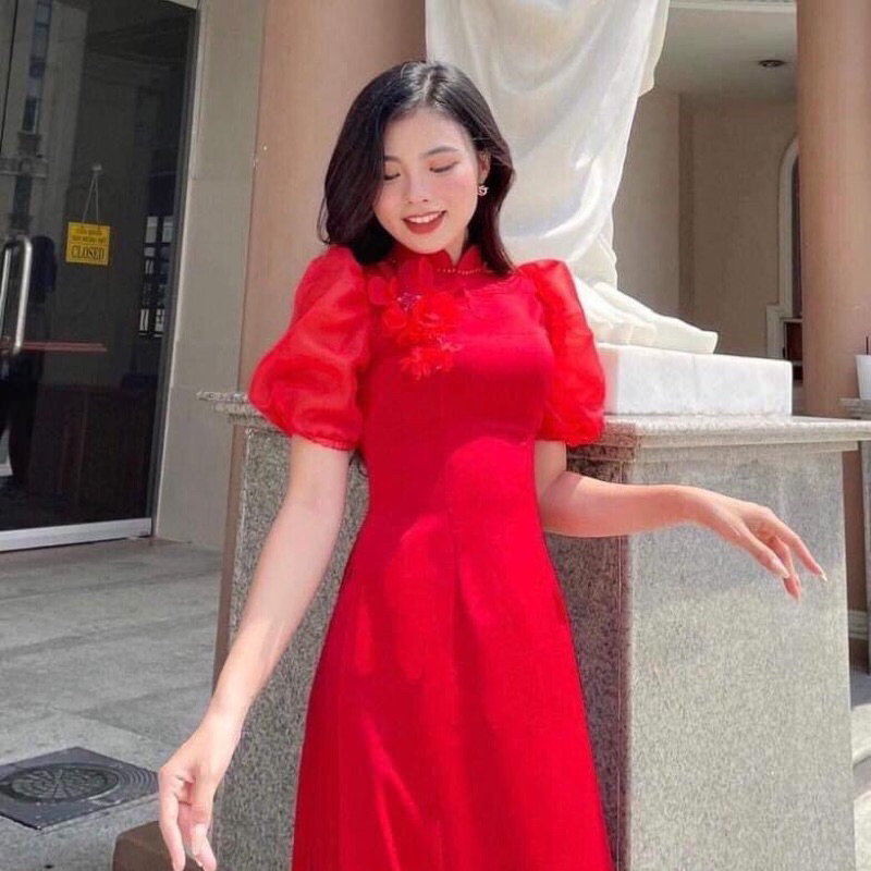 Áo dài lụa tây thi, đính hoa, cổ cao, tay bồng.