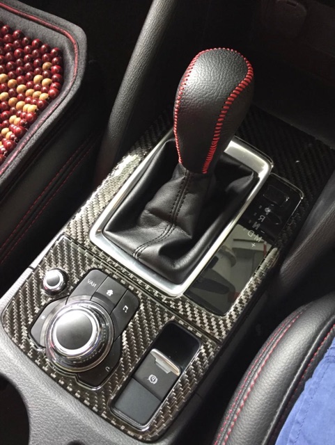 ครอบเกียร์คาร์บอนแท้ พวงมาลัยขับขวา Mazda Cx5 2015-2016 ราคา 1,790 บาท*ส่งฟรี