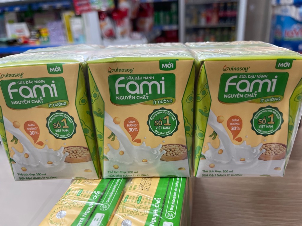 sữa đậu nành Fami nguyên chất 6 hộp x 200ml
