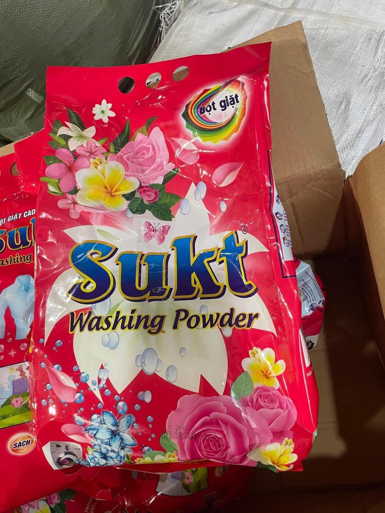 Bột Giặt Surf ( Sukt Nhập Thái ) Hương Xả Vải Thơm Dịu 2kg
