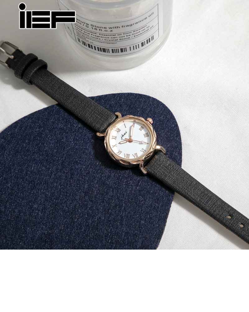 IEF Elegant Women's Quartz Watch with Roman Numerals and Fashionable Design ราคา 61 บาท*ส่งฟรี