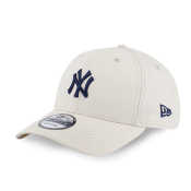 New Era Yankees Light Cream 9FORTY Adjustable Cap