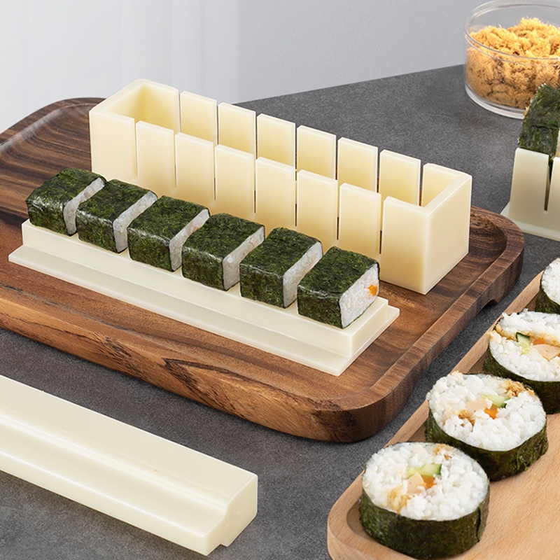 Khuôn nhựa làm cơm cuộn sushi kimbap hình tròn, hình vuông, trái tim【lzb060】