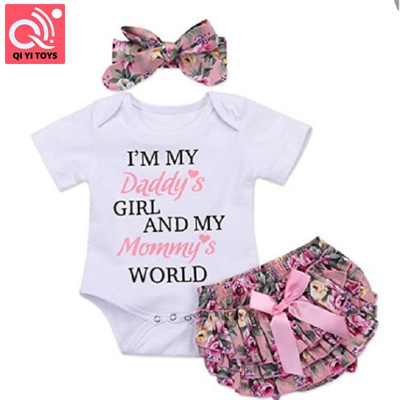 3 mảnh bé gái Bộ quần yếm áo ngắn tay mùa hè in chữ cái bodysuit với quần soóc in hoa và headband bông trang phục