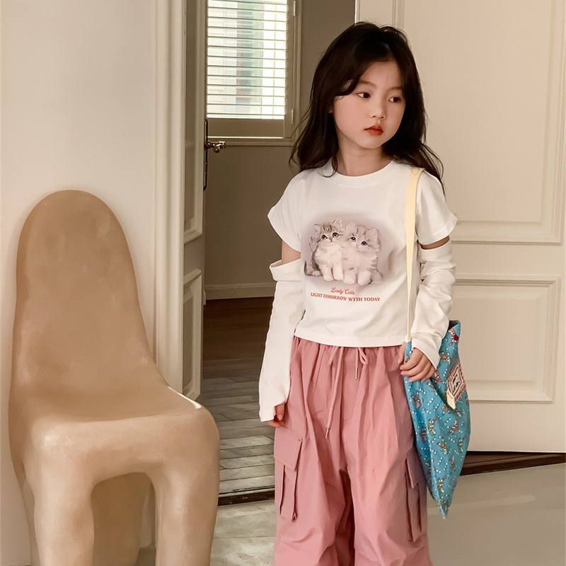 เสื้อยืดลายการ์ตูนเด็กผู้หญิง ฤดูใบไม้ผลิปี 2024 รูปแบบใหม่ เสื้อผ้าเด็ก เสื้อลำลองแขนกุดสไตล์เกาหลี ราคา 169 บาท*ส่งฟรี