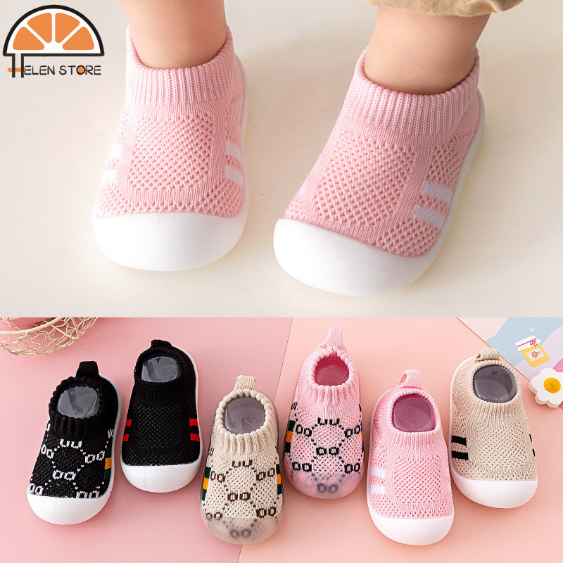 HS 6 tháng đến 3 tuổi mùa xuân trẻ sơ sinh và giày cho trẻ mới biết đi có đế mềm giày cho trẻ mới biết đi trẻ em trong nhà Dép đi trong nhà mặc bên ngoài