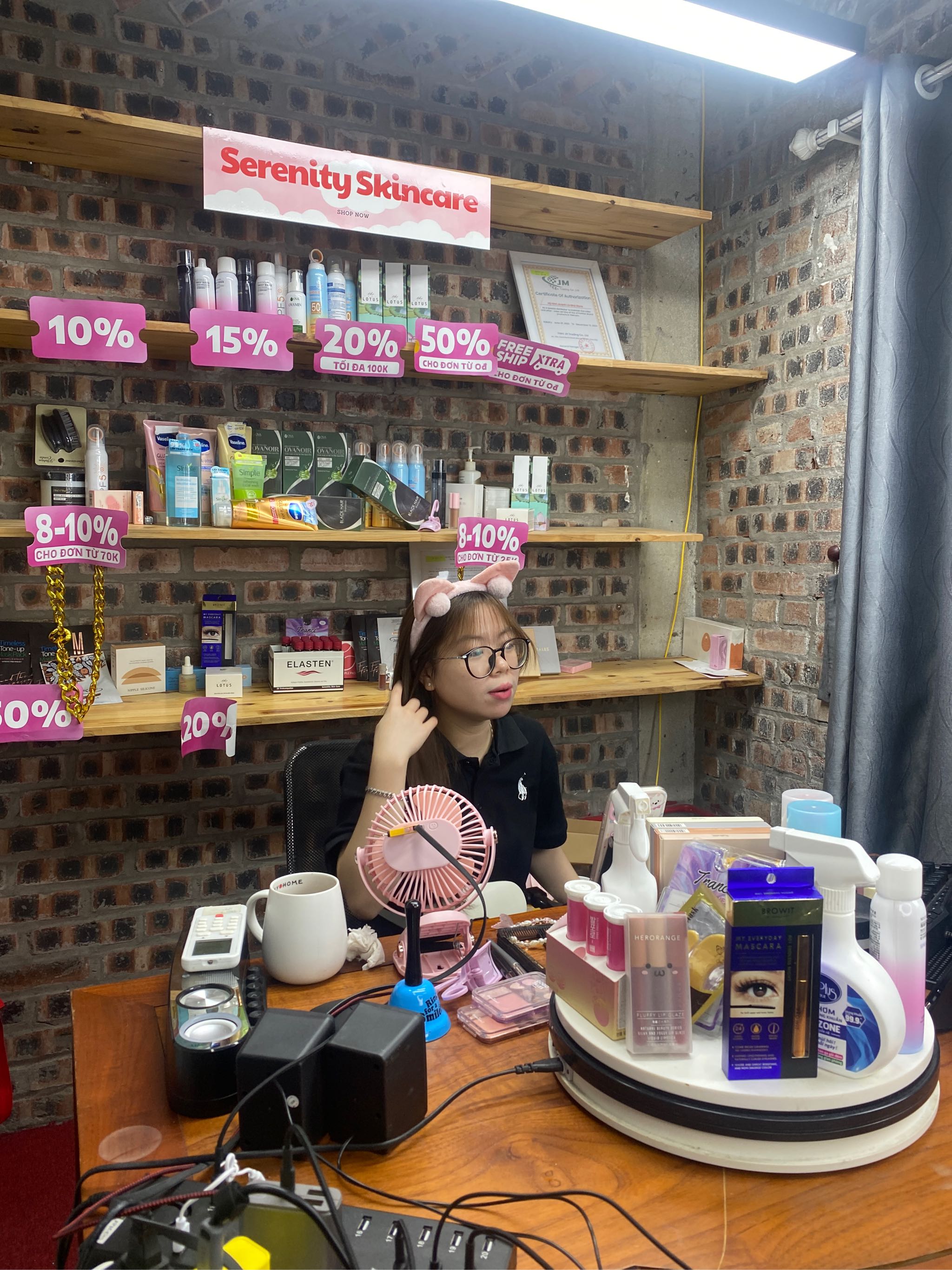 liveuuid.php?liveuuid=Vào đây tương tác cùng e nhé