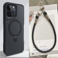 AKABEILA เคสโทรศัพท์แม่เหล็กคาร์บอนไฟเบอร์สําหรับ iPhone 11 13 15 16 17 12 14 Pro Max 16pro 17pro 15Plus With Lanyard พร้อม 360° หมุนยืนปลอกแม่เหล็ก