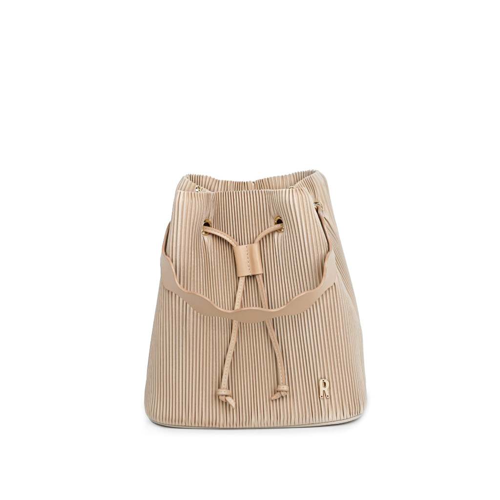 REPEAT - Bucket bag Medium กระเป๋าถือ ราคา 5,850 บาท*ส่งฟรี