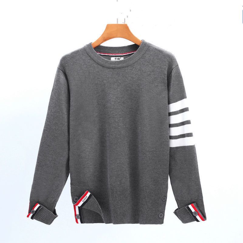 U.S.A imported Thom Browne Mùa thu đông Hàn Quốc phiên bản ngắn dày thêm T. B. áo len dệt kim nam nữ cao cấp rộng rãi áo len thời trang mùa thu. American 2024