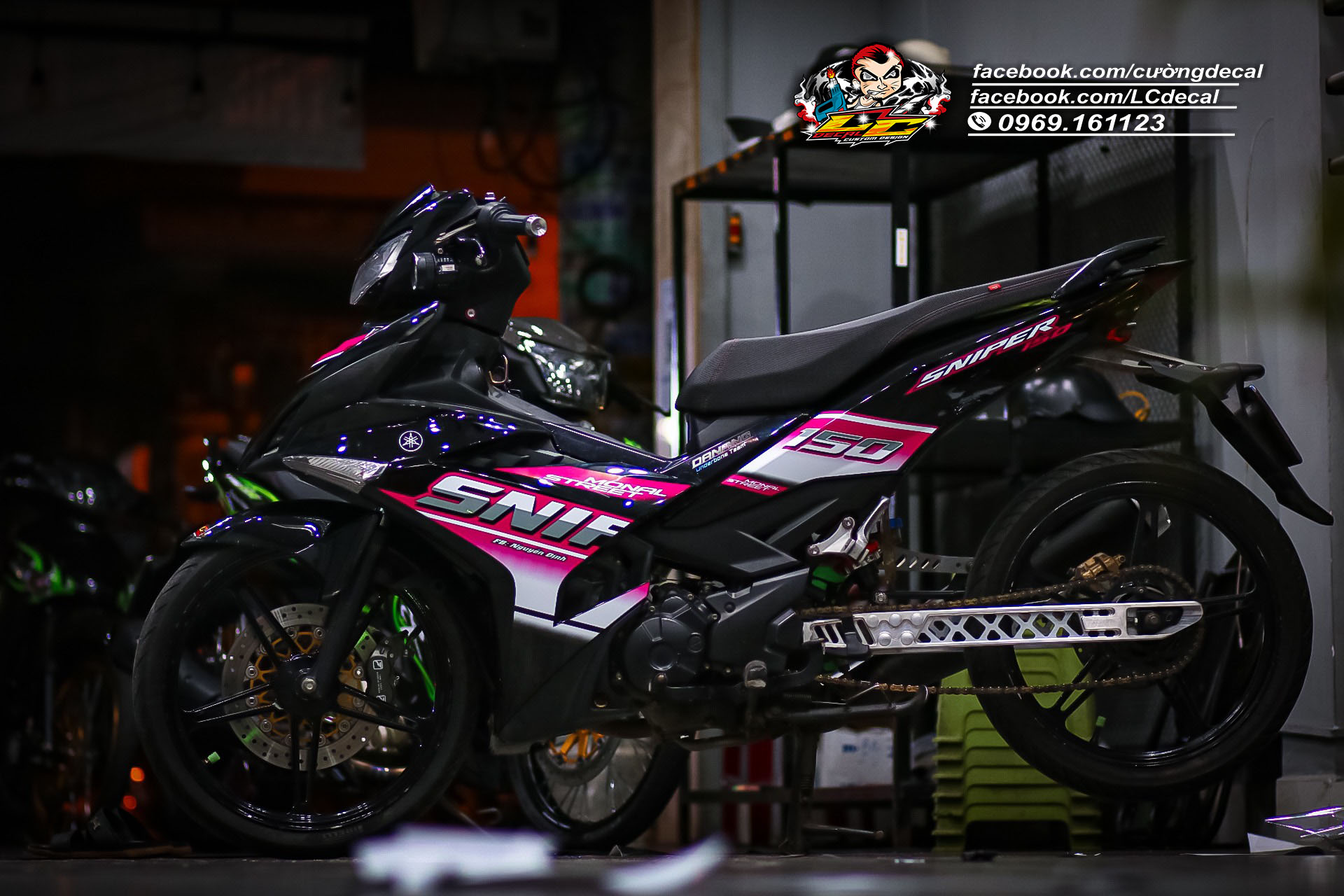 Tem Exciter Sniper 150 hồng dán xe đen siêu cá tính - tem không bay màu
