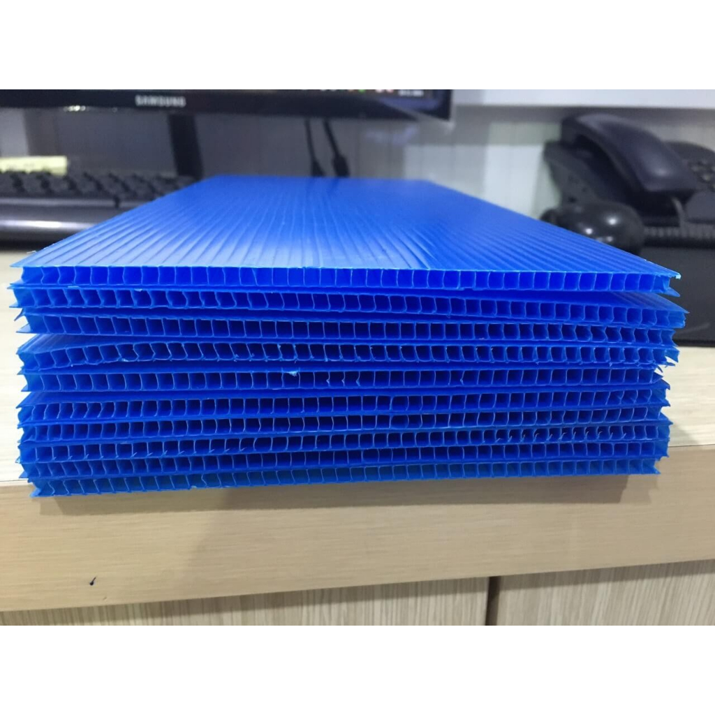 Tấm nhựa lót dalpha 600x600mm màu xanh dương (có cắt theo kích thước yêu cầu và có các màu khác độ dày từ 2mm đến 10mm)