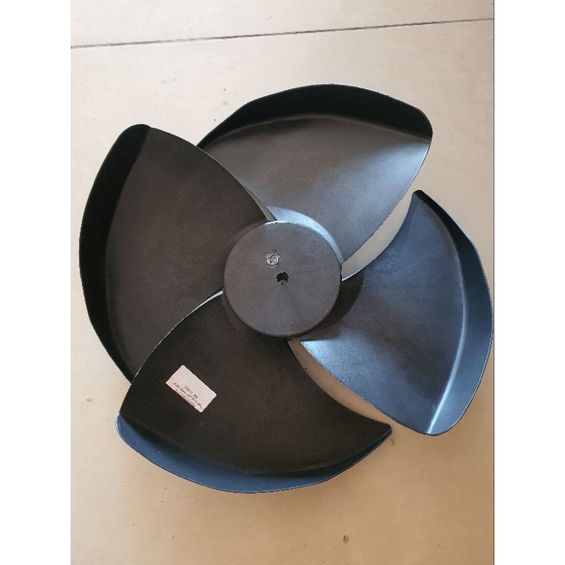 Cánh quạt hơi nước Sunhouse SHD7758