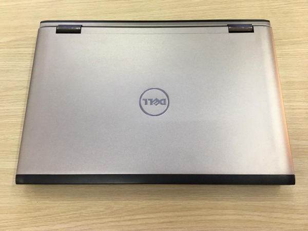 Laptop Dell Vostro 3550  ĐẸP NHƯ MỚI 95% (Core i3 2330M, RAM 4GB, SSD 128GB, Intel HD Graphics 3000, MÀN HINH 15.6 inch) TẶNG CHUỘT KHÔNG DÂY , TÚI CHỐNG SỐC