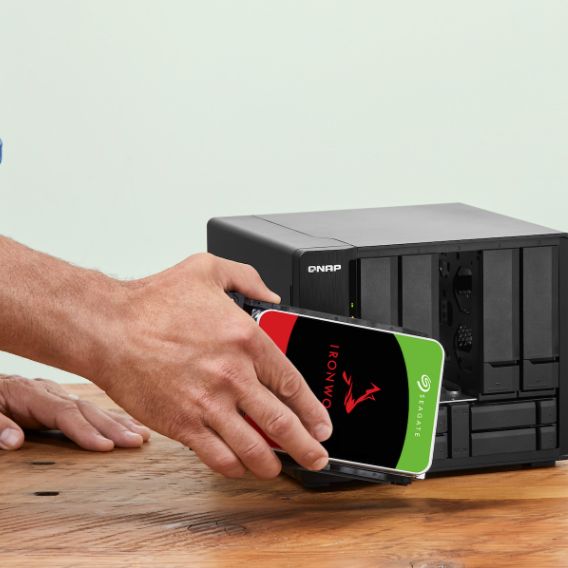 vertical-slider-left-desktop.jpg