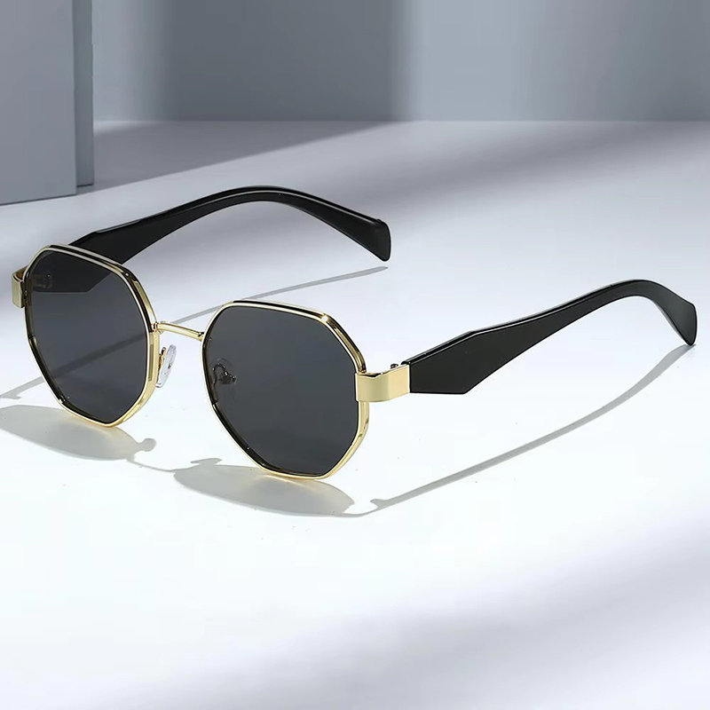 Women Fashion Sunglasses Polygonal Metal Frame Gradient Color Lens Sunglasses Men Outdoor Decorative Eyewear