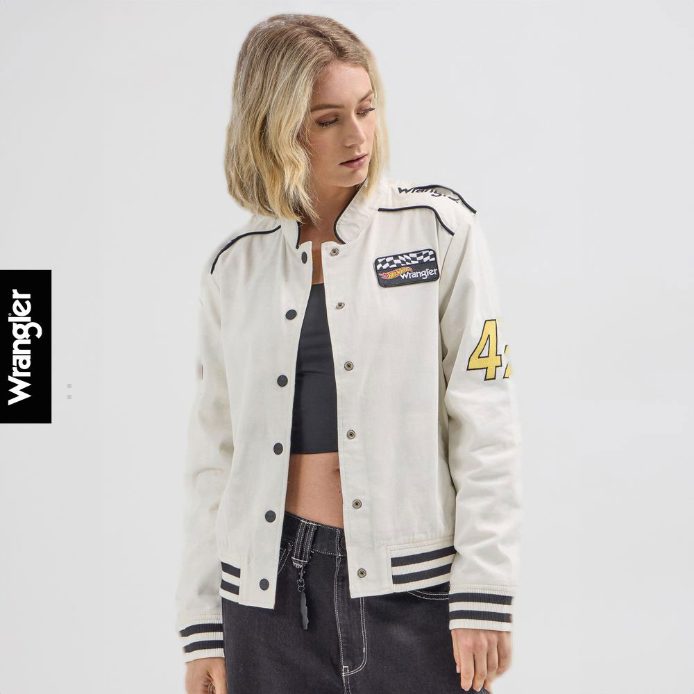 WRANGLER เสื้อแจ็กเก็ตผู้หญิง คอลเลคชั่น Wrangler x Hot wheels รุ่น WR F124WJKTT08 ราคา 5,995 บาท*ส่งฟรี