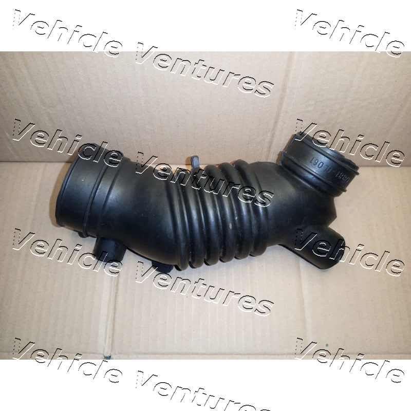 SELANG HAWA FILTER UDARA TOYOTA INOVA DIESEL HILUX FORTUNER Harga  72,000 Ringgit*Penghantaran Percuma