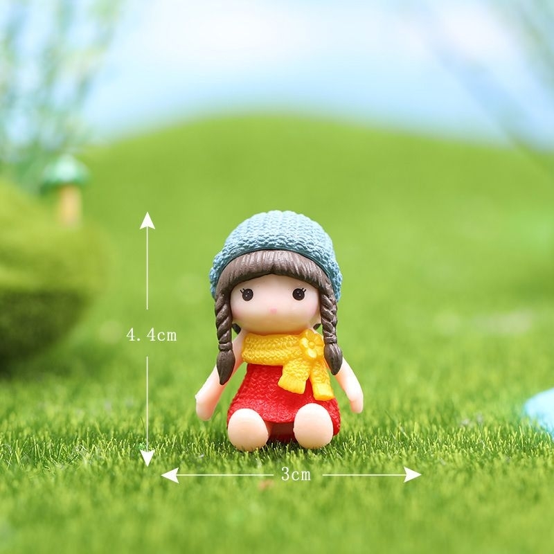 RB Miniatur Boneka Perempuan Cute Topper Cake Hiasan Kue Dekorasi Rumah Dashboard Mobil Pajangan