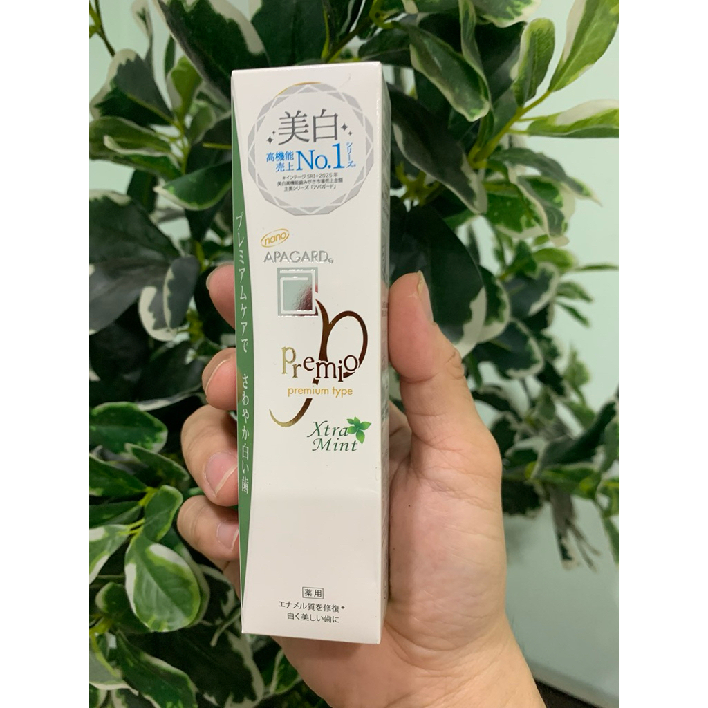 Kem Đánh Trắng Răng Cao Cấp NANO Apagard Premio Xtra Mint 53g NHẬT BẢN - - Kem đánh răng chứa Hydroxyapatite giúp loại bỏ vết bẩn,mảng bám trên răng. - Ngoài ra thành phần Ngọc Trai giúp răng chắc khỏe trắng, bóng sáng, Hương bạc hà giúp thơm miệng sau k