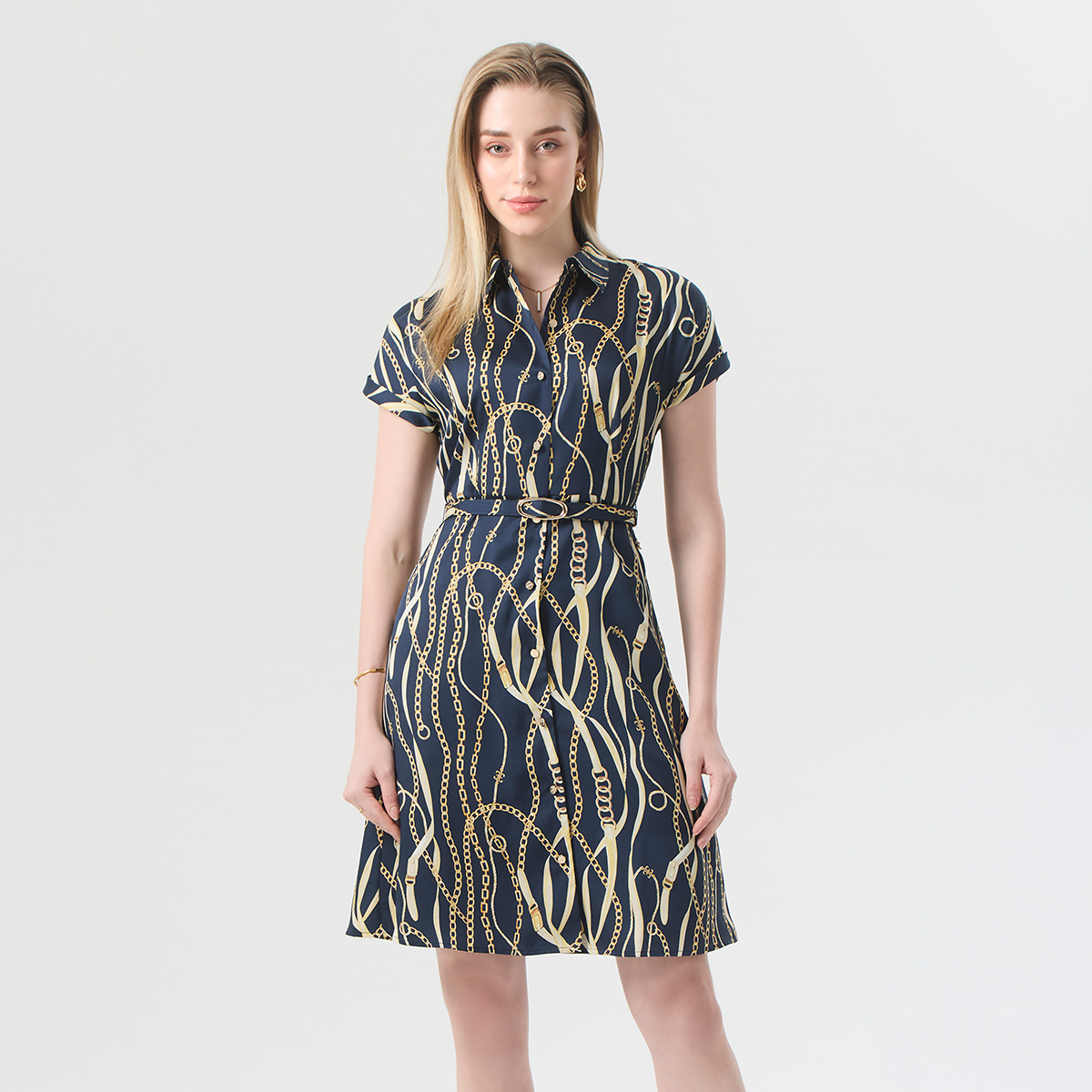 ESPADA เดรสเชิ้ตพร้อมเข็มขัดและลายโซ่ ผู้หญิง สีน้ำเงิน | Shirt Dress with Belt and Chain Print | 04988 ราคา 1,957 บาท*ส่งฟรี