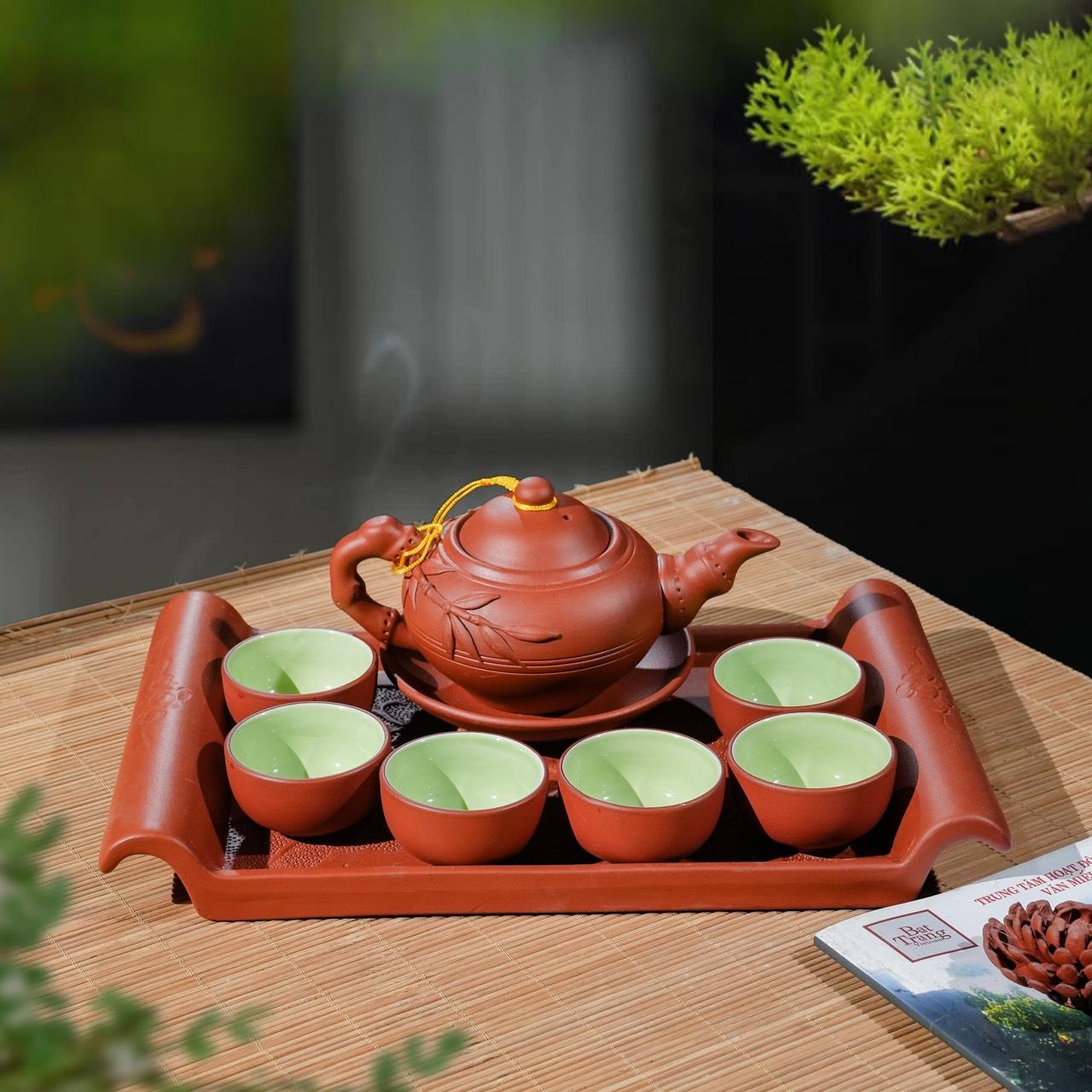 Ấm chén tử sa đắp nổi họa tiết cây trúc, chén lòng xanh,2 màu đỏ đen dung tích 280ml - Làng gốm Bát Tràng