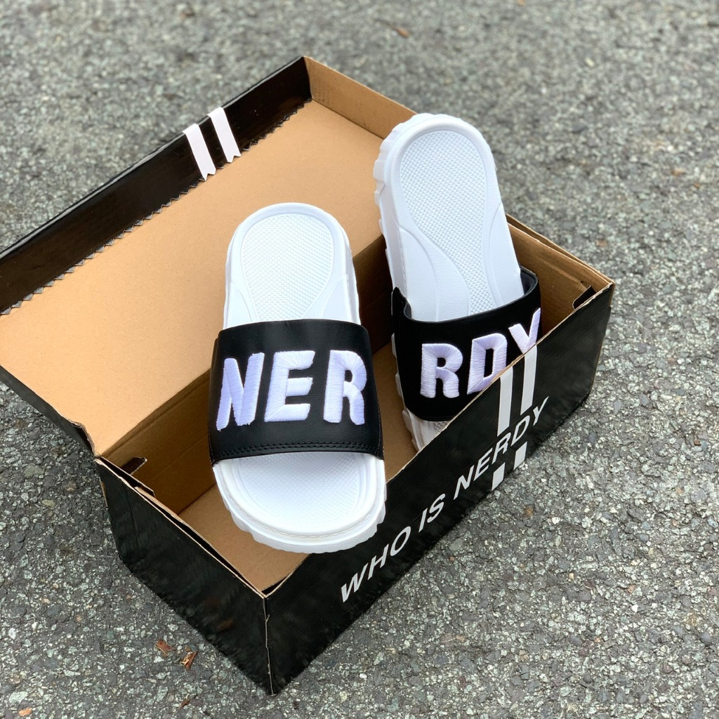 Dép nerdy Quai Ngang Nam nữ Cao Cấp Đế LR Cao 4 cm, Dép NERRDY thêu chữ săc nét, mang êm chống trơn trượt, Trắng q.đen