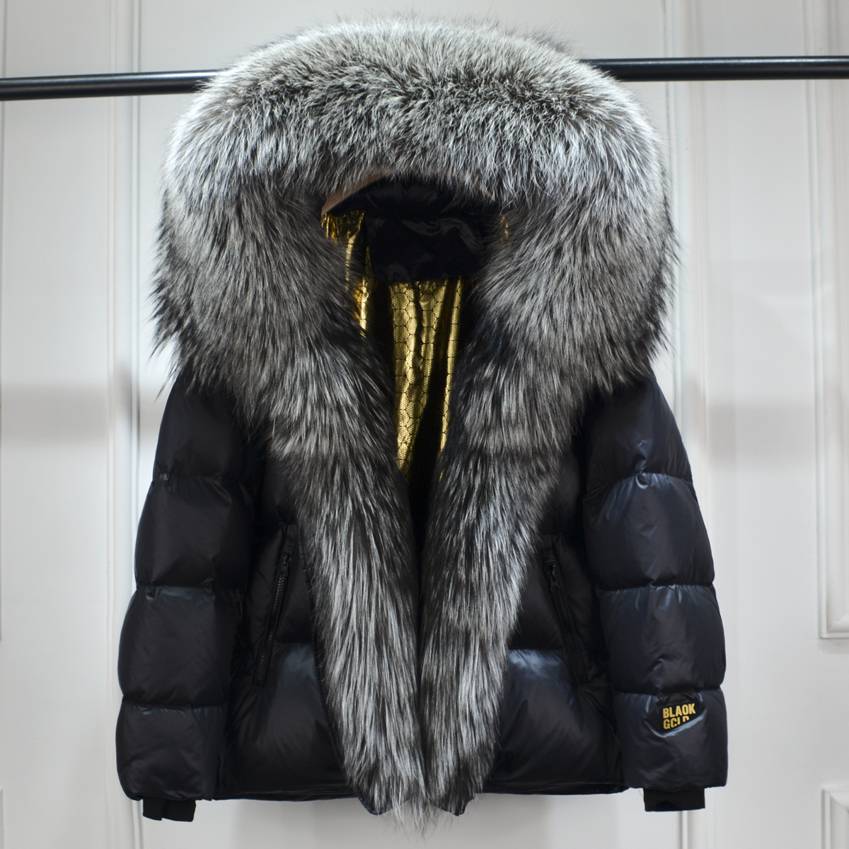 [WOLP] 2023 New Winter Luxury Fur Parka Women Natural Real Fox Fur Collar 90% White Duck Down Jacket Thick Warm Loose Waterproof Coat ราคา  17,820 บาท*ส่งฟรี
