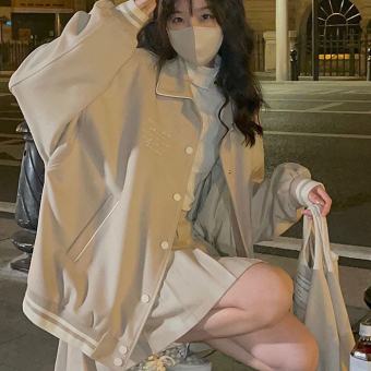 Áo khoác bomber gió 2 lớp thêu chữ cực xinh BY JOLIE