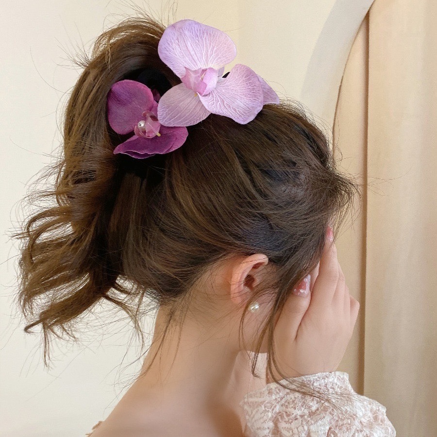 กิ๊บดอกไม้กล้วยไม้ มุก สไตล์เกาหลี ปากเป็ด กิ๊บติดผม เด็กผู้หญิง กิ๊บชายหาด ใส่เล่นสงกรานต์แบบเก๋ๆ ราคา  10 บาท*ส่งฟรี