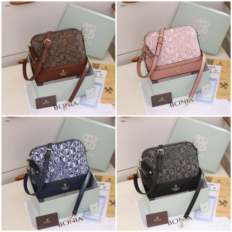 Bonia Sling bag 2 Code Space 643 Size 26x15 cm Price 95 Thousand